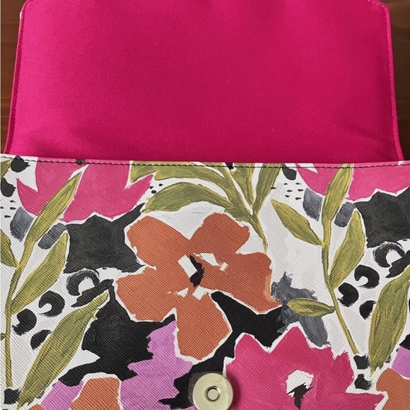 Ted Baker London Magnolia Floral Print Wristlet Clutch Purse Pink - Picture 5 of 5